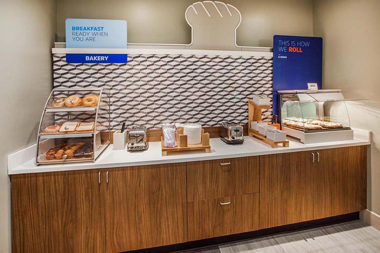 Holiday Inn Express Hotel & Suites - Atlanta/Emory University Area By Ihg Decatur Exteriör bild