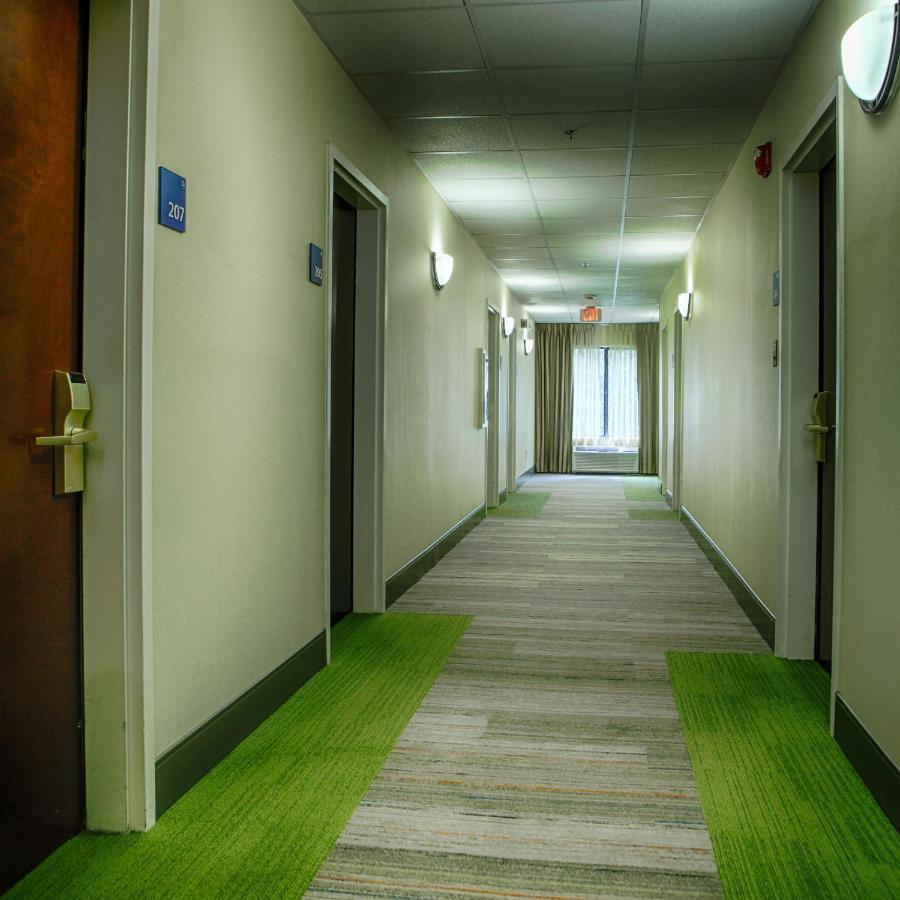 Holiday Inn Express Hotel & Suites - Atlanta/Emory University Area By Ihg Decatur Exteriör bild